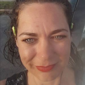 Meet your Posher, Gifter